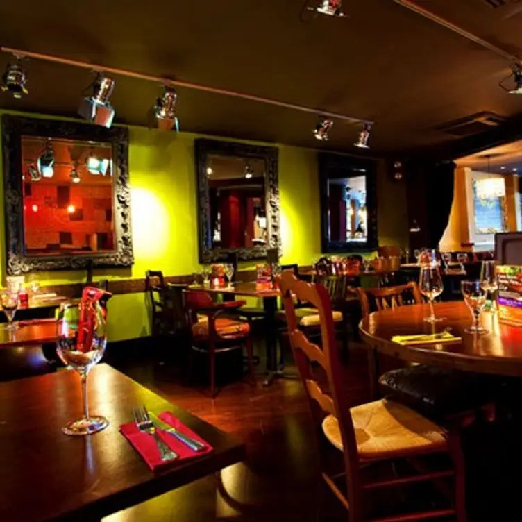 Zingara, London, 