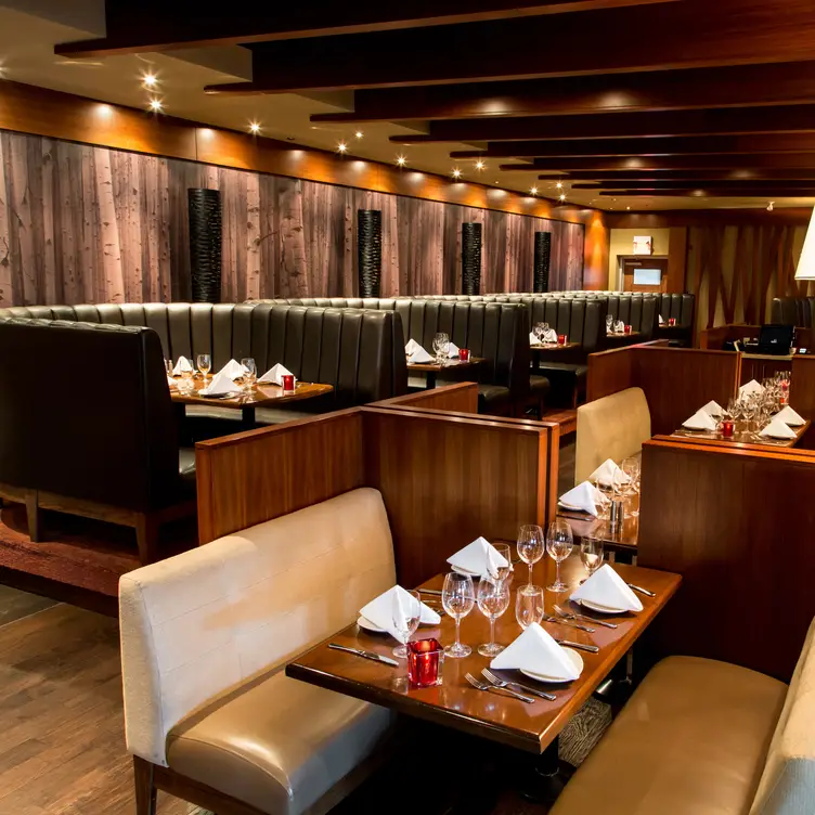 Redwater Rustic Grille - Aspen Estates - Permanently Closed, Calgary, AB