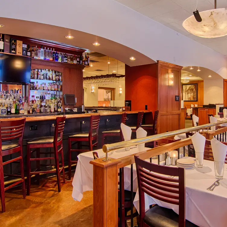Bar  - Mo's A Place For Steaks - Indianapolis - Permanently Closed, Indianapolis, IN