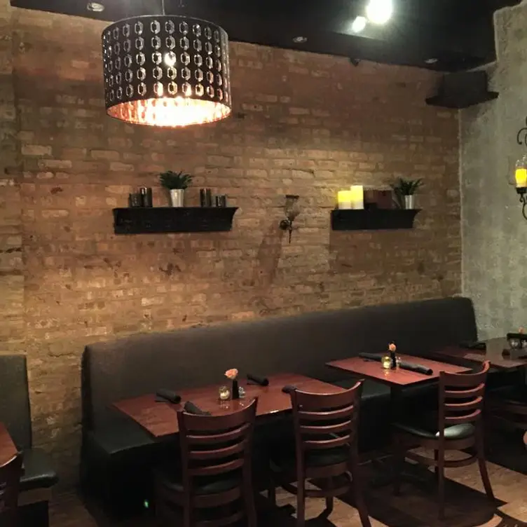 HQ by Howard Quintero, Chicago, IL