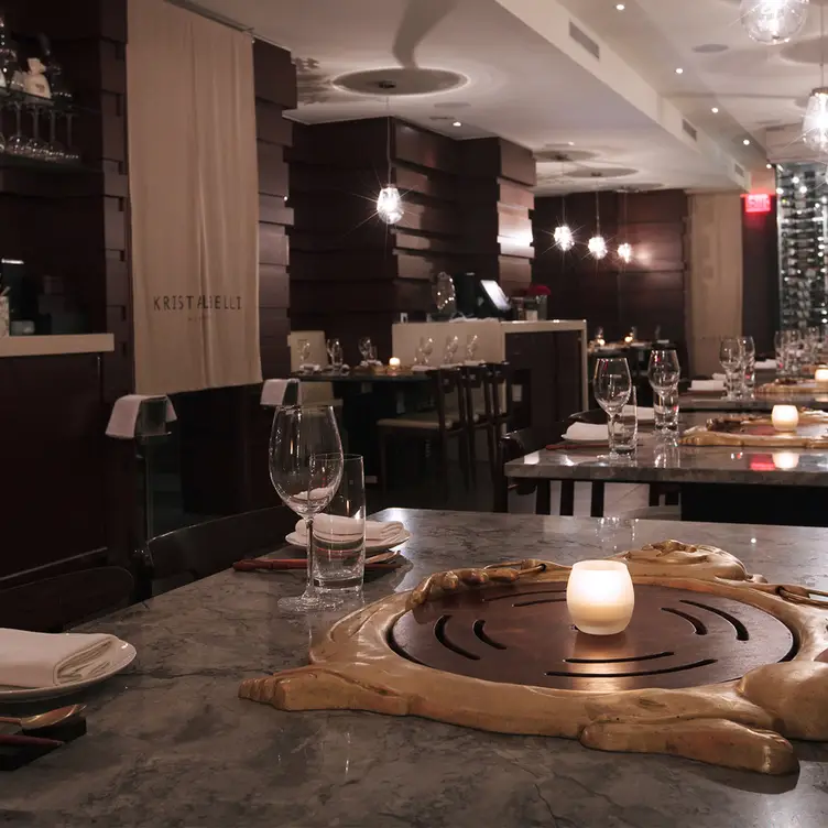 Interior - Kristalbelli - Permanently Closed, New York, NY