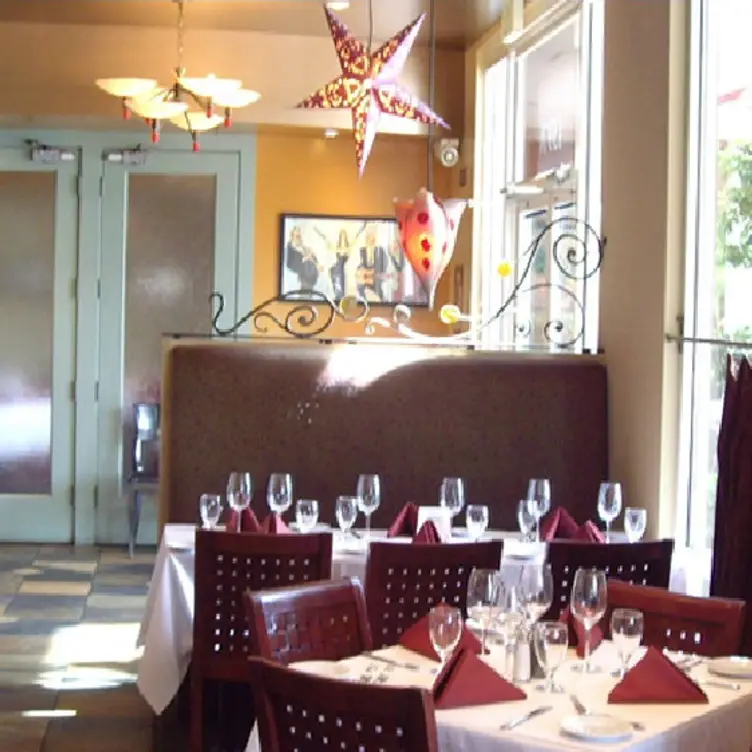 Viva! Neighborhood Eatery of Los Gatos - Permanently Closed, Los Gatos, CA