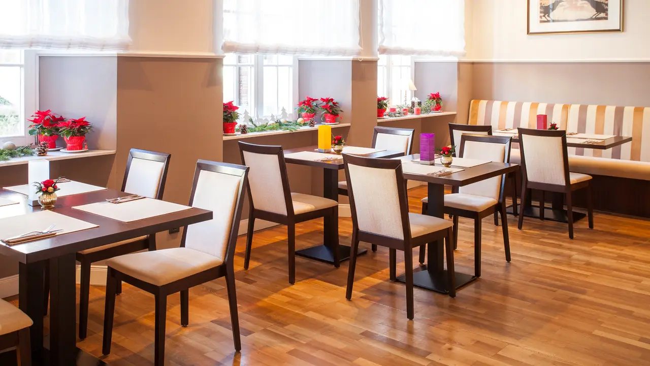 Halber Mond Restaurant, Heppenheim, HE
