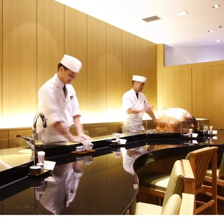 Shun Photo - Tempura Shun - Keio Plaza Hotel, Shinjuku-Ku, Tokyo