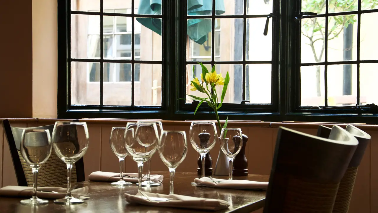 Court Yard Brasserie at The George Hotel, Colchester, Essex