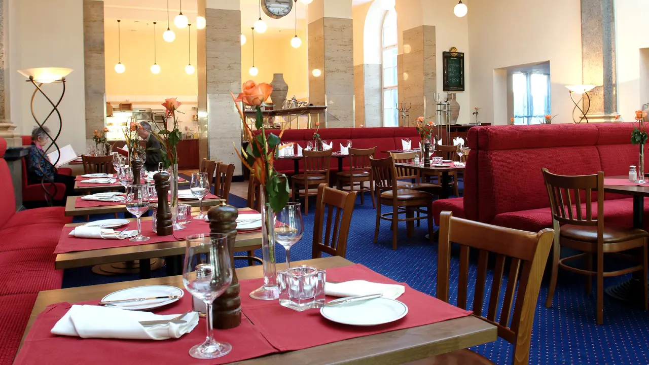 Fleming's Brasserie & Wine Bar im Intercity Hotel München, München, BY