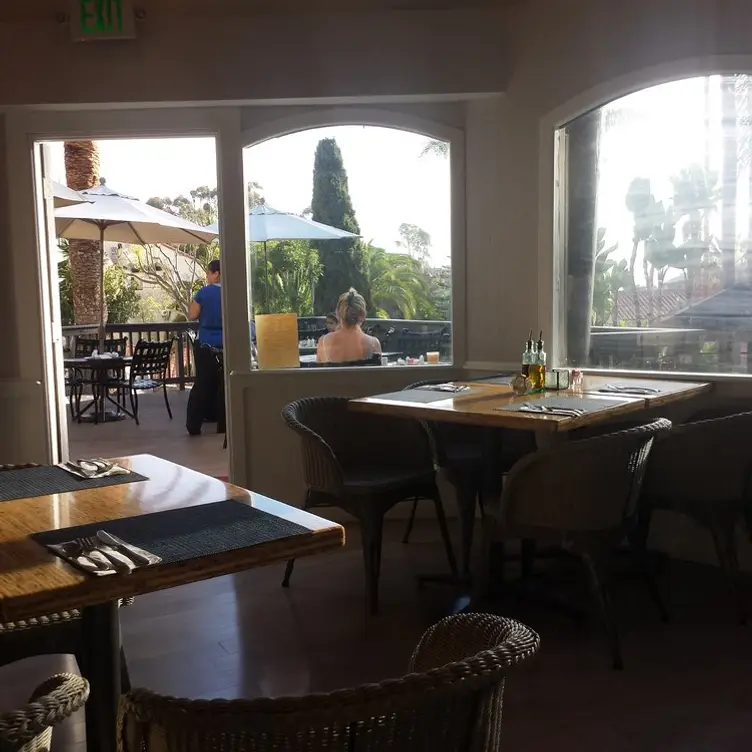 Inside - Seaport Bistro, Avalon, CA