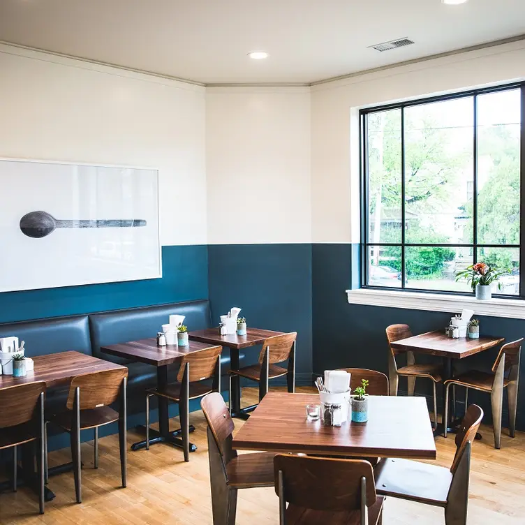 Finn's Southern Kitchen - Finn's Southern Kitchen - Permanently Closed, Louisville, KY