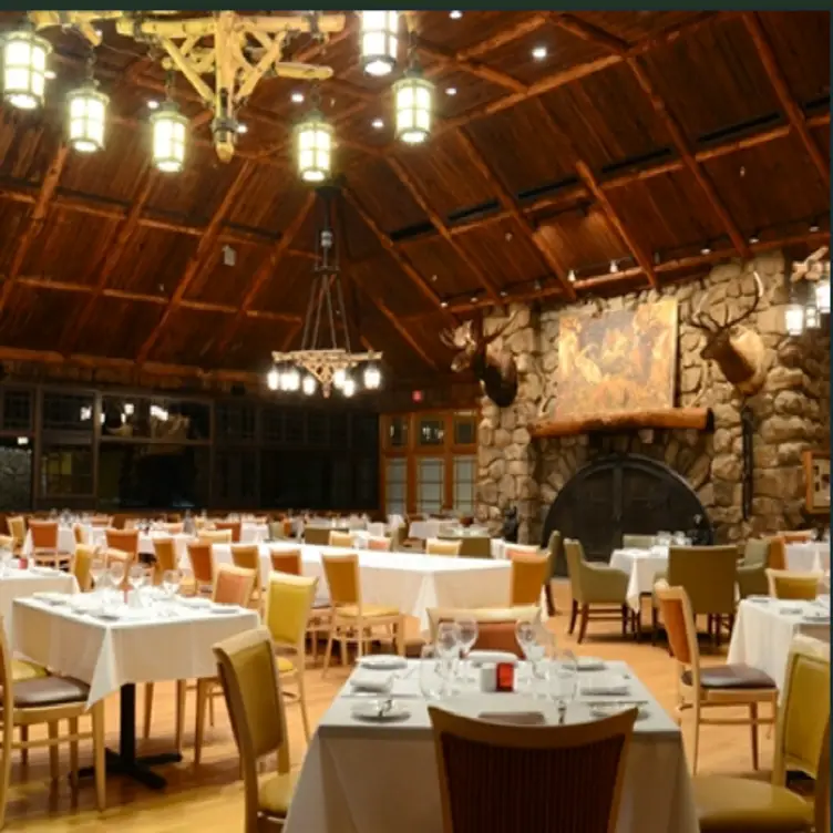 Restaurant 1915 and Blue Roof Tapas Bar - Bear Mountain, Bear Mountain, NY