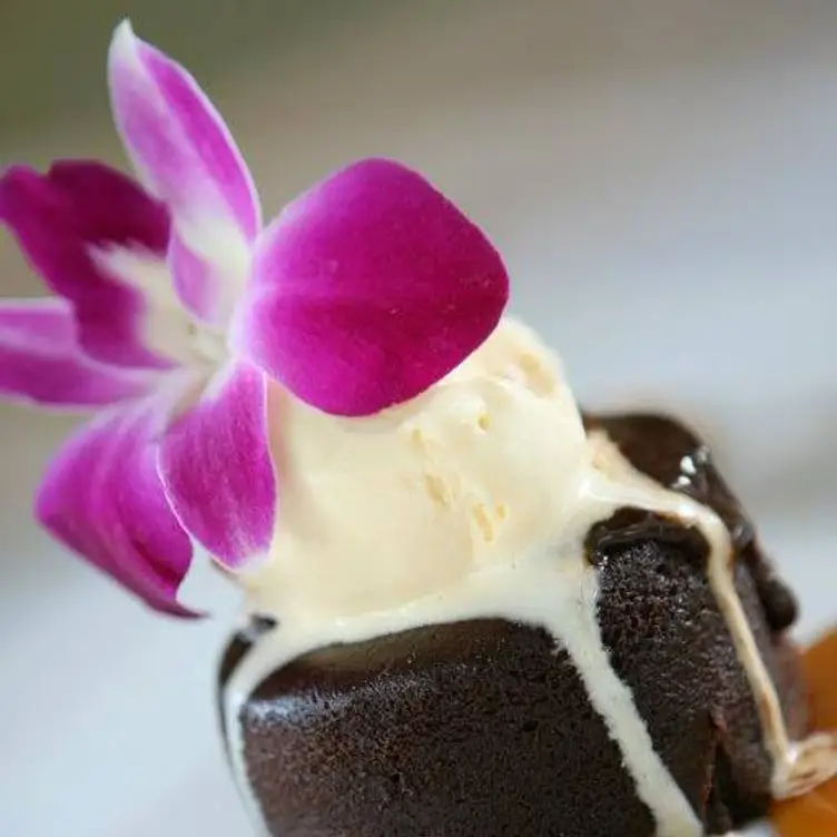 Dessert - The Square Cafe, Hingham, MA