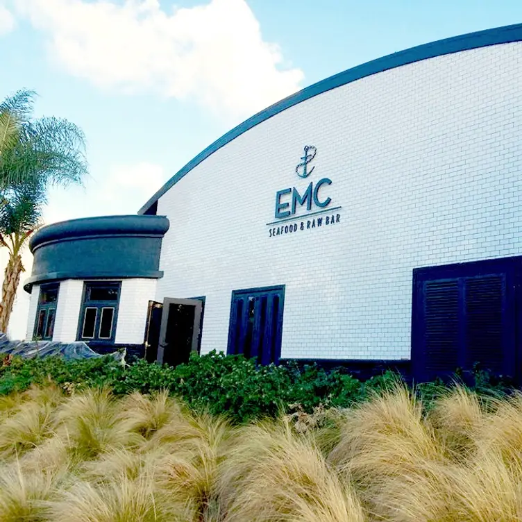 EMC Seafood & Raw Bar - Irvine, Irvine, CA