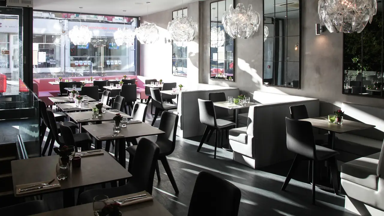 Interior - Ginger Kiss, London, 