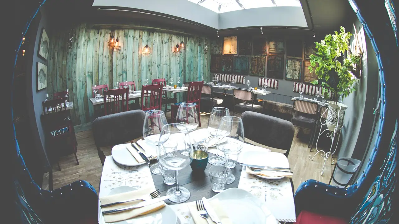 At The Hollows, Chester, Cheshire