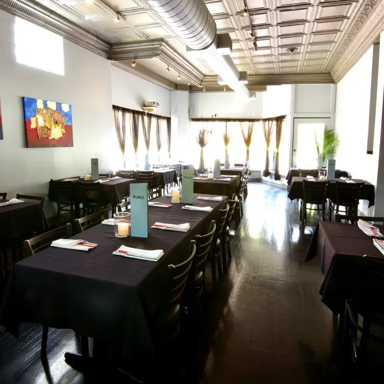 Roxu Day Interior - Roxu Fusion, Lakewood, OH