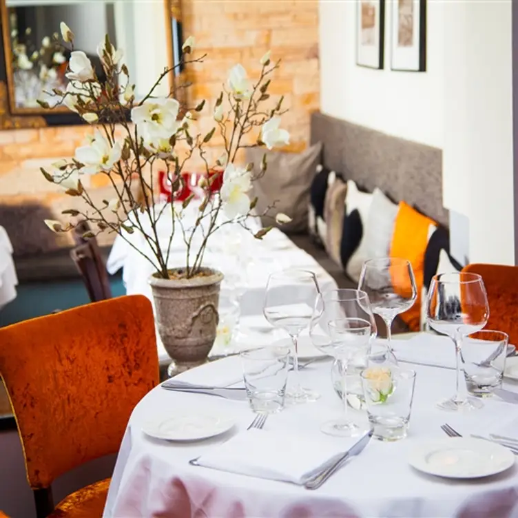 Quantus Restaurant & Bar, London, 