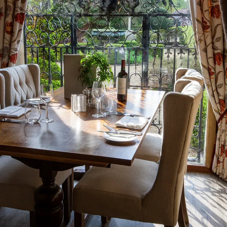 The Five Arrows, Waddesdon, Buckhinghamshire