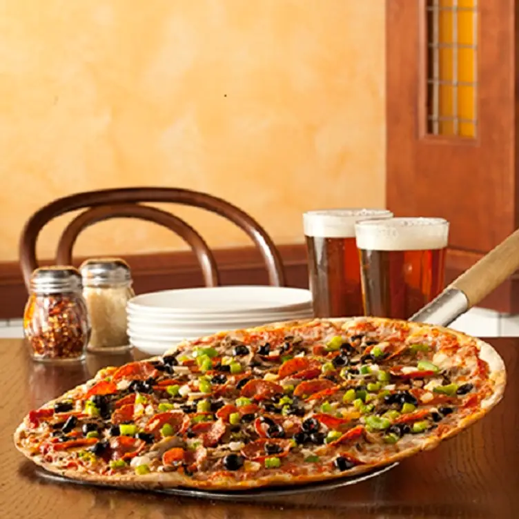 Deluxe Pizza  - Zaffiro's - Mequon, Mequon, WI