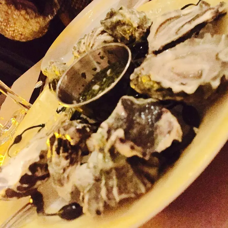 Oysters Hogwash - Le Fat Poodle, Old Greenwich, CT