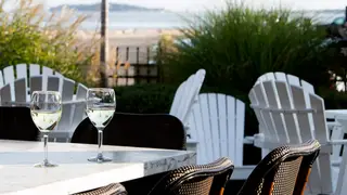 Una foto del restaurante East Bay Grille