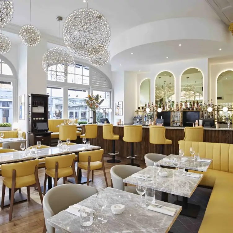 Dickie Fitz - Permanently Closed, London, 