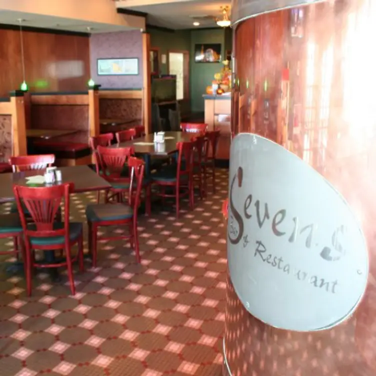 Sevens - Sevens Bar & Restaurant - Permanently Closed, Minot, ND