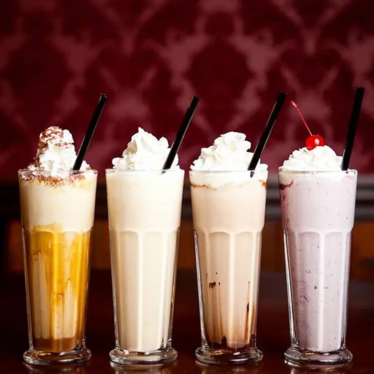 Shakes - 25 Degrees Wicker Park, Chicago, IL