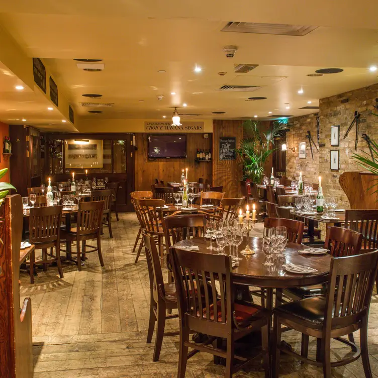 Davy's at Canary Wharf, London, 