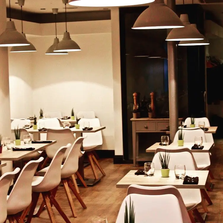 Cinquanta, Sidcup, Kent