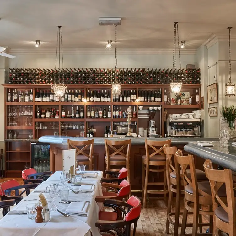Luc's Brasserie, London, 