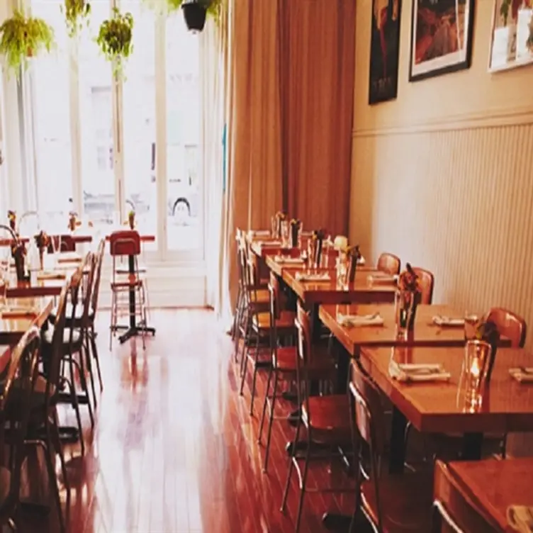 Kiwiana - Permanently Closed, Brooklyn, NY