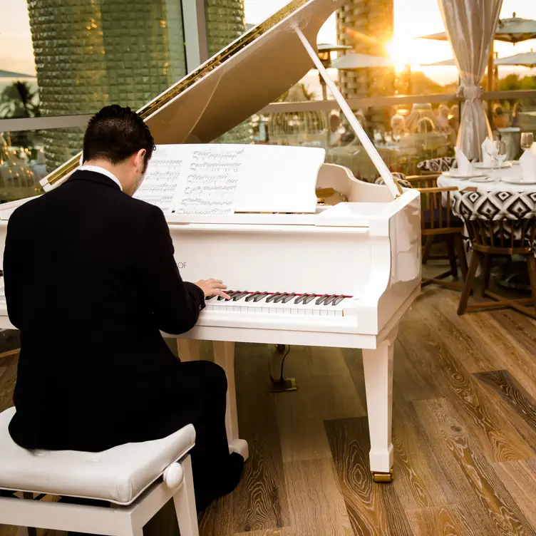 Piano - Bistro Bleu at Vidanta Vallarta, Nuevo Vallarta, NAY