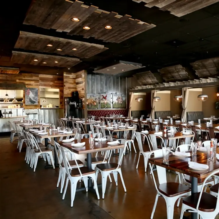 Bacon Bros Public House - Permanently Closed, Greenville, SC
