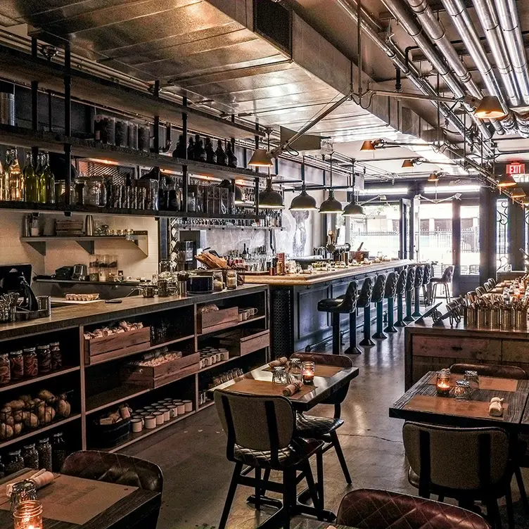 CLEAVER, Calgary, AB