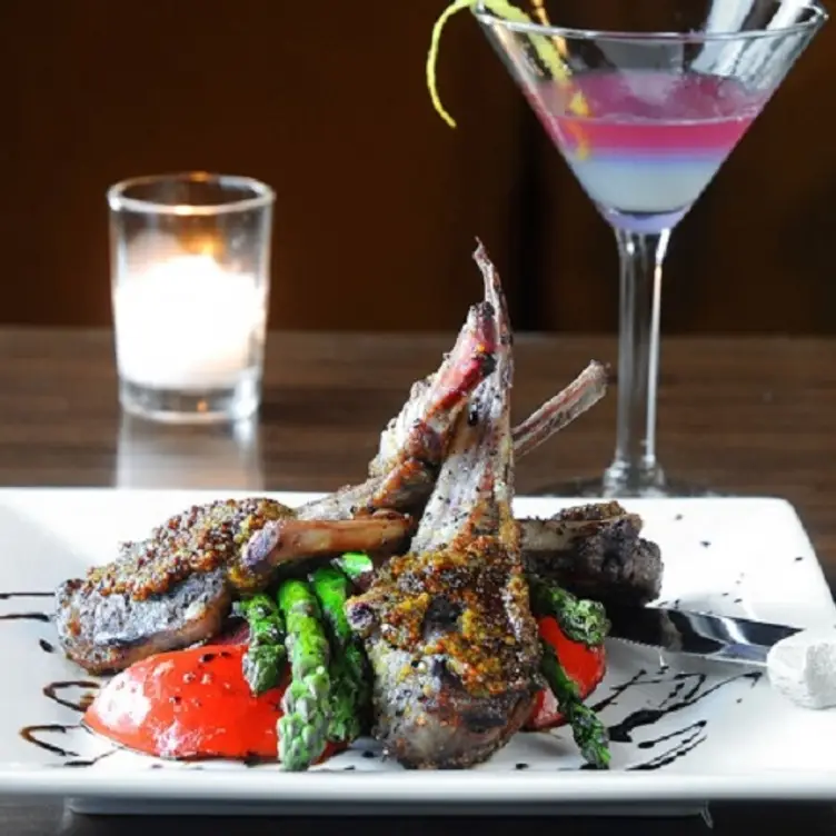 Safarifood - Safari Bar and Grill- Toronto, North York, ON