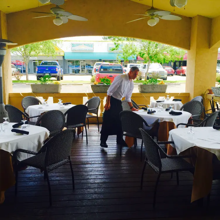 A La Provence - Permanently Closed, Tallahassee, FL