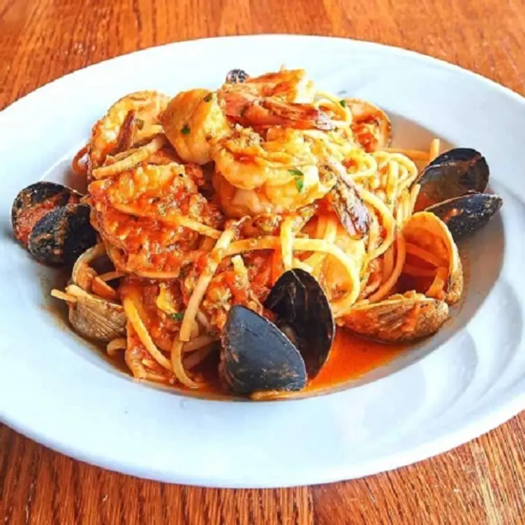 Farro Ristorante, Maple, ON