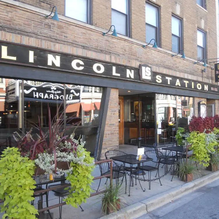 Lincoln Station, Chicago, IL