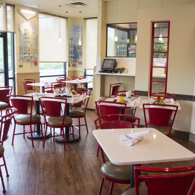 Si Bon, Rancho Mirage, CA