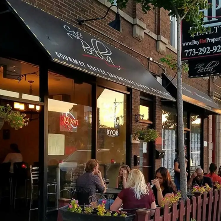Cafe Bella - Permanently Closed, Chicago, IL