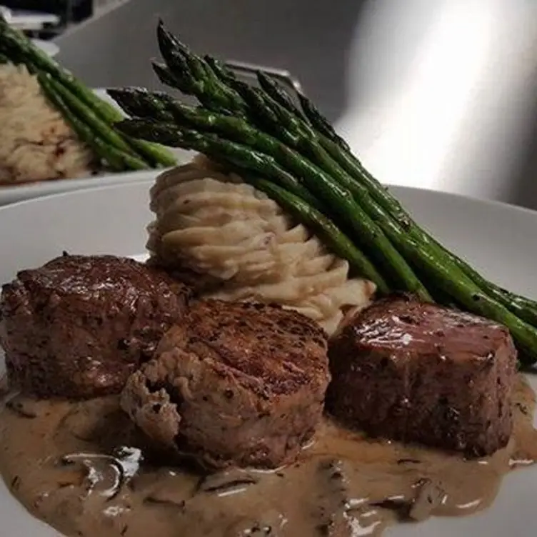 Elk's Ridge - Elks Ridge Steaks & Seafood - Permanently Closed, Crawfordsville, IN