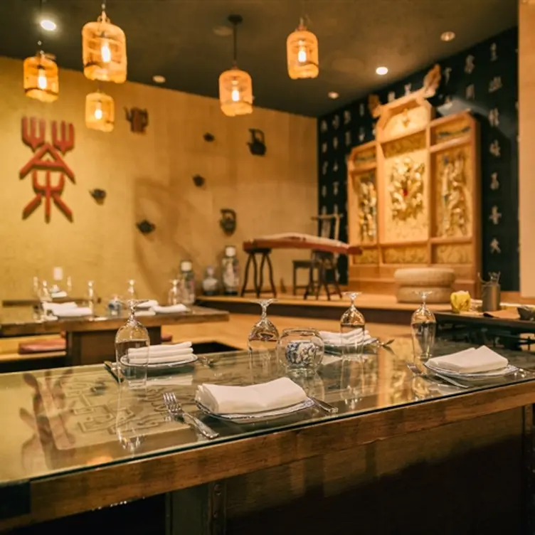 Da Tang Unique - Permanently Closed, Miami, FL