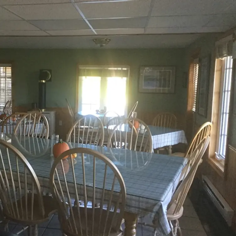Salmon Pool Inn and GastroPub, Margaree, NS