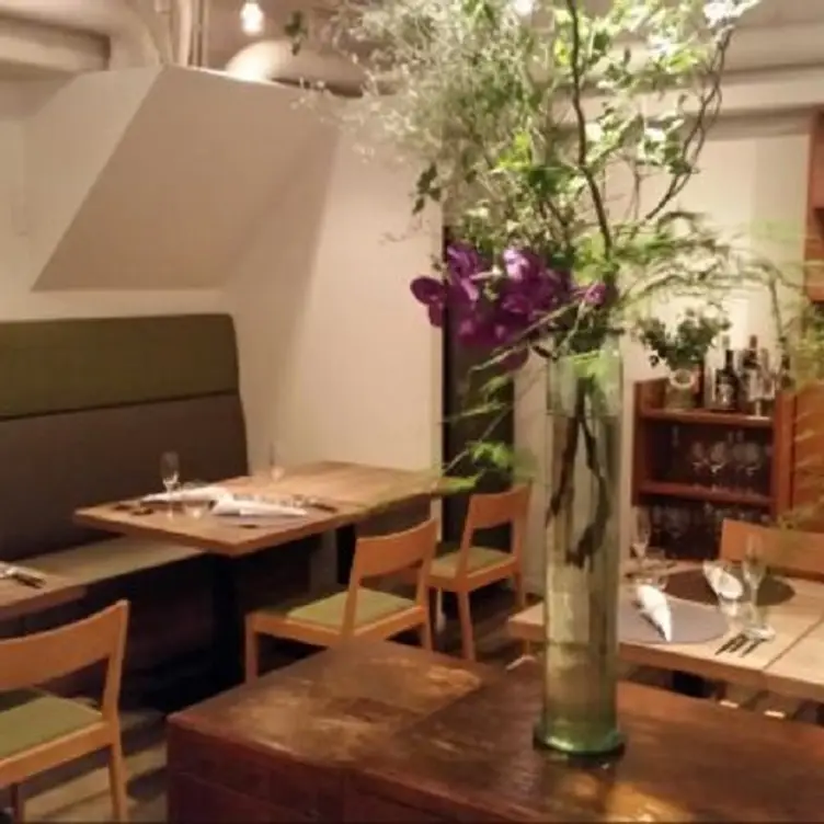 店内写真③ - Restaurant Gusto - Permanently Closed, Minato-Ku, Tokyo