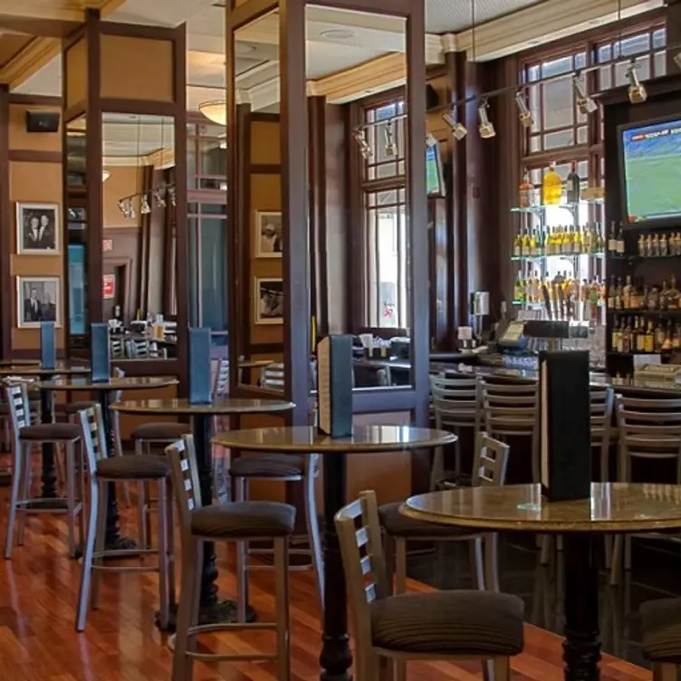 Shula's Dining Room - 347 Grille by Coach Shula - Marriott Norfolk Waterside, Norfolk, VA