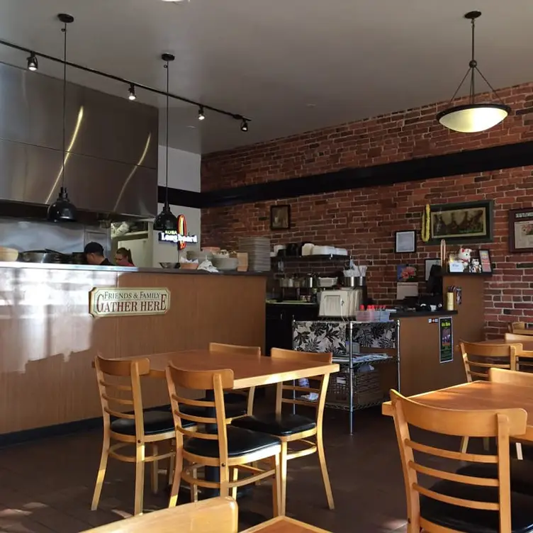 Kama - Kama'aina Grindz, Everett, WA