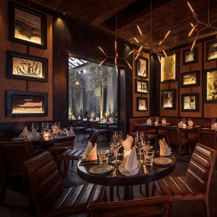 Bianconi, Los Angeles, CA