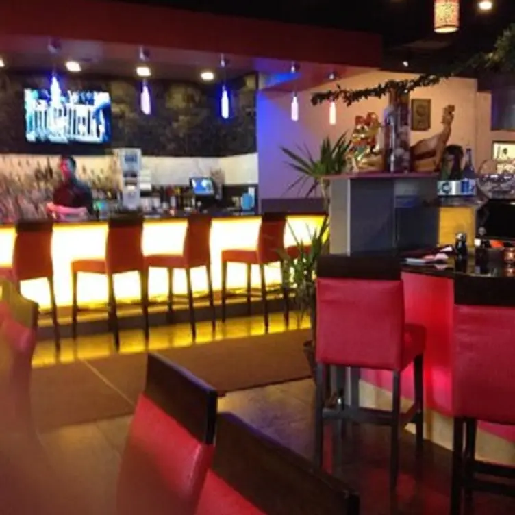 Sakana Interior - Sakana Plymouth BBQ, Sushi & Asian Bistro, Plymouth, MN