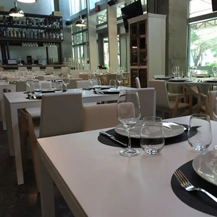 Valentia Mediterranean Cuisine - Permanently Closed, Miami, FL