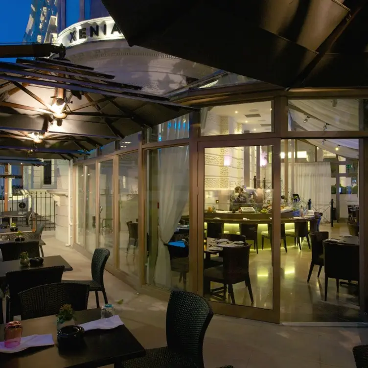 Evoluzione, London, 
