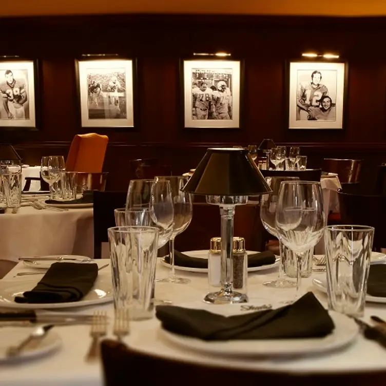 Shula's Dining Table - Shula's Steak House - Chicago, Chicago, IL